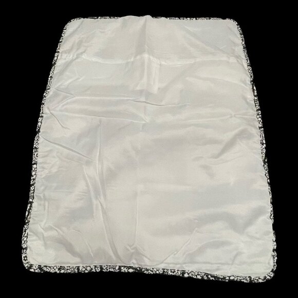 2 Vintage Pem-America Standard Pillow Shams - Picture 6 of 8